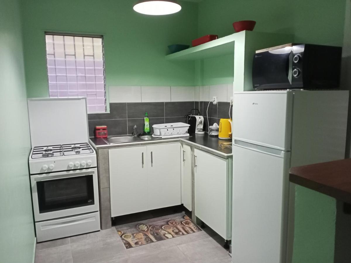 Paradis Cache - Confort Terrasse - Kybo Karaib Location - Pkg - Mtgne Sainte-Marie Zewnętrze zdjęcie